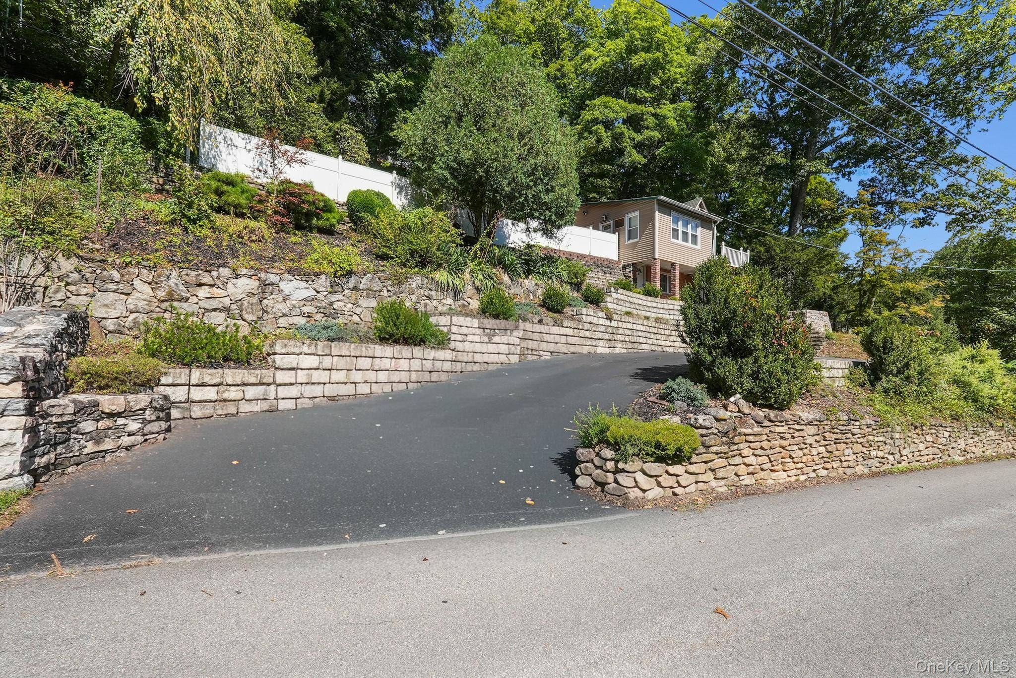Casa com 2 Quartos à Venda em Lake Peekskill - Nova Iorque - EUA - 5