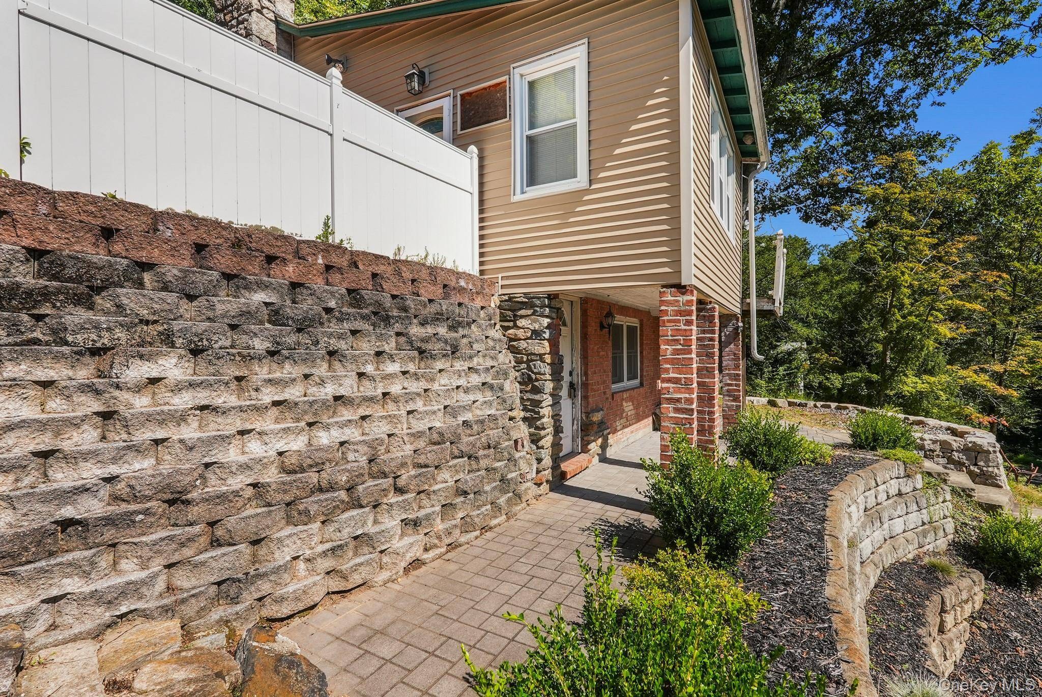 Casa com 2 Quartos à Venda em Lake Peekskill - Nova Iorque - EUA - 8