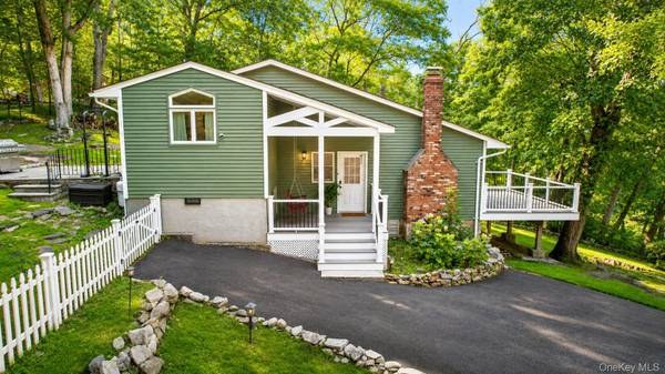 Casa com 2 Quartos à Venda em Lake Peekskill - Nova Iorque - EUA - 2