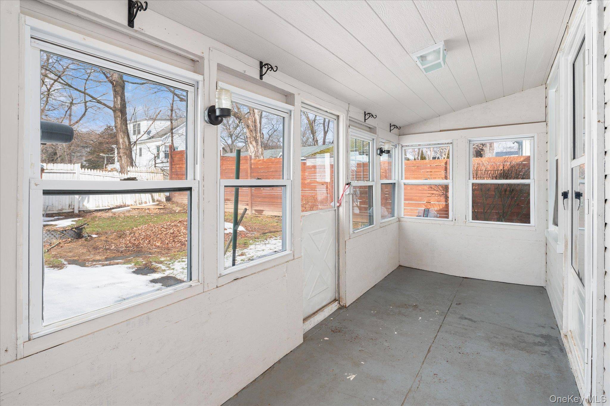 Casa com 2 Quartos à Venda em Lake Peekskill - Nova Iorque - EUA - 4