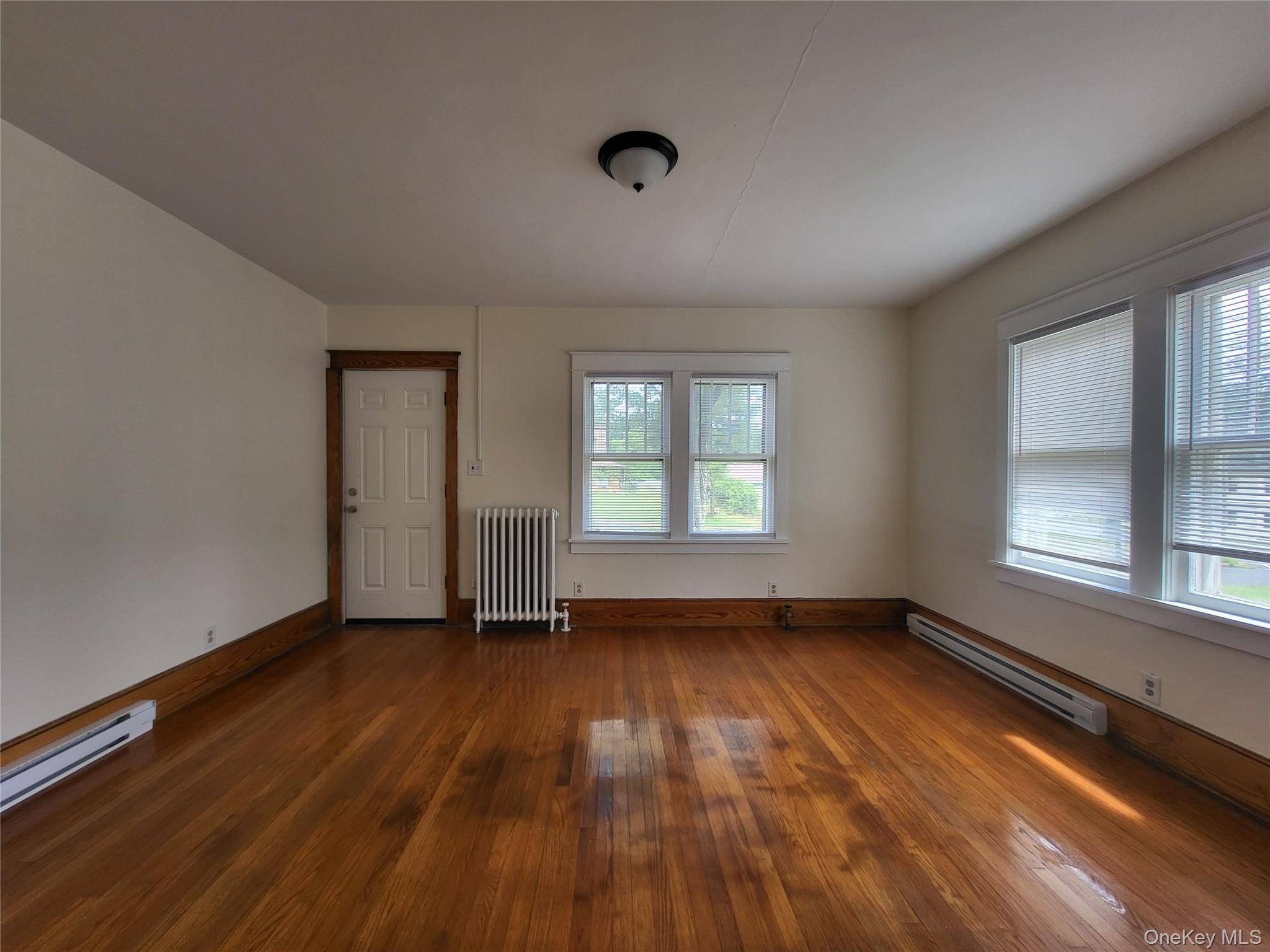 Casa de 2 Dormitorios en Venta en Liberty - Nueva York - EE. UU. - 6