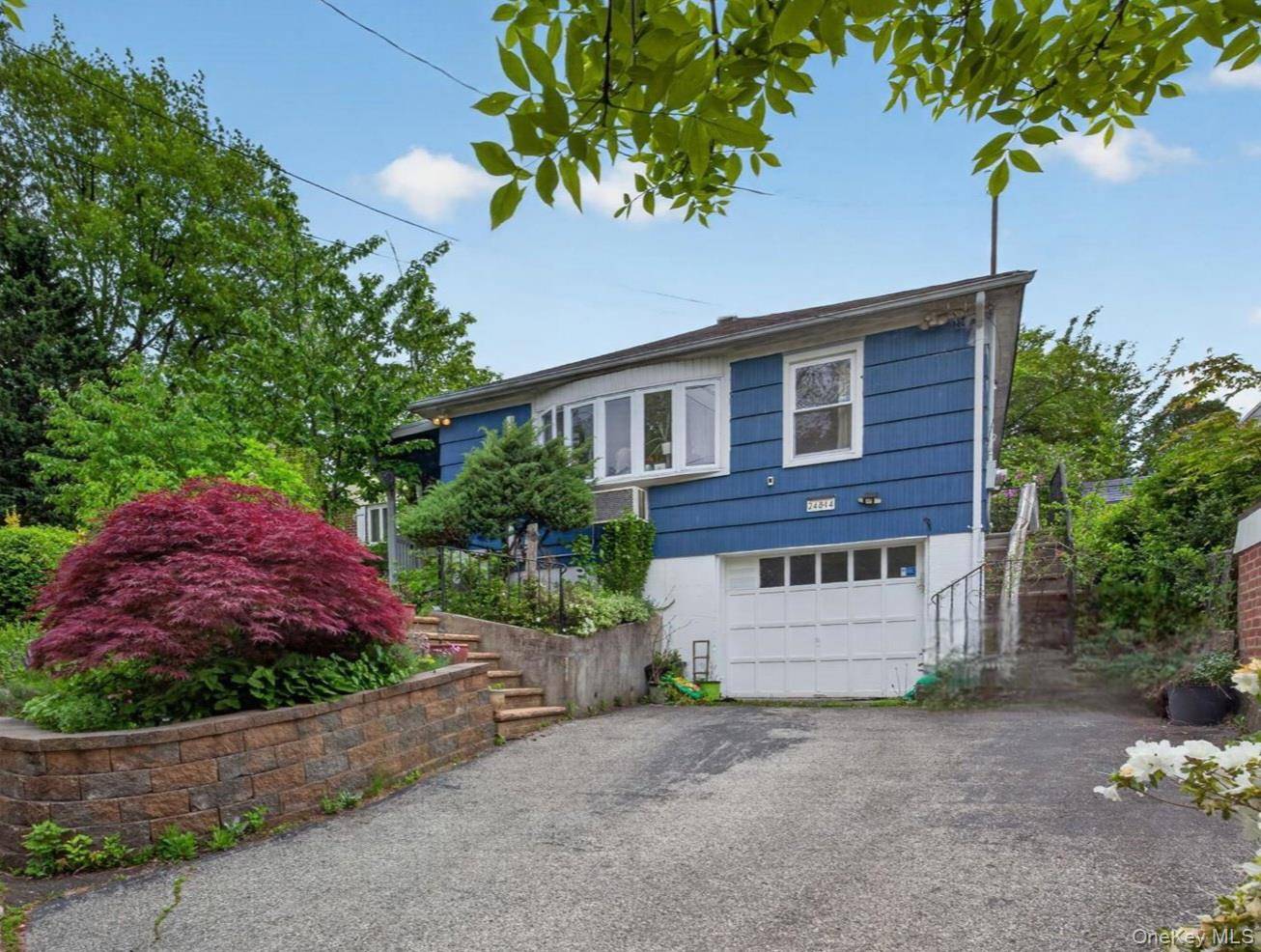 2 Bedroom Home for Sale in Little Neck - New York - USA - 1