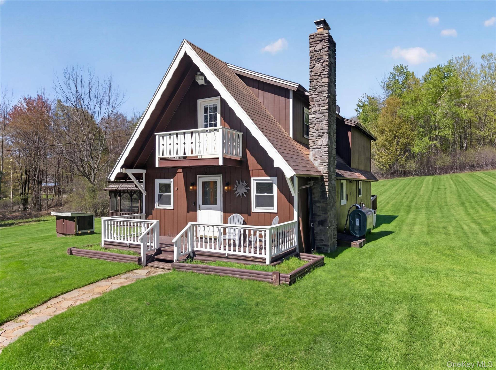 Casa de 2 Dormitorios en Venta en Livingston Manor - Nueva York - EE. UU. - 1