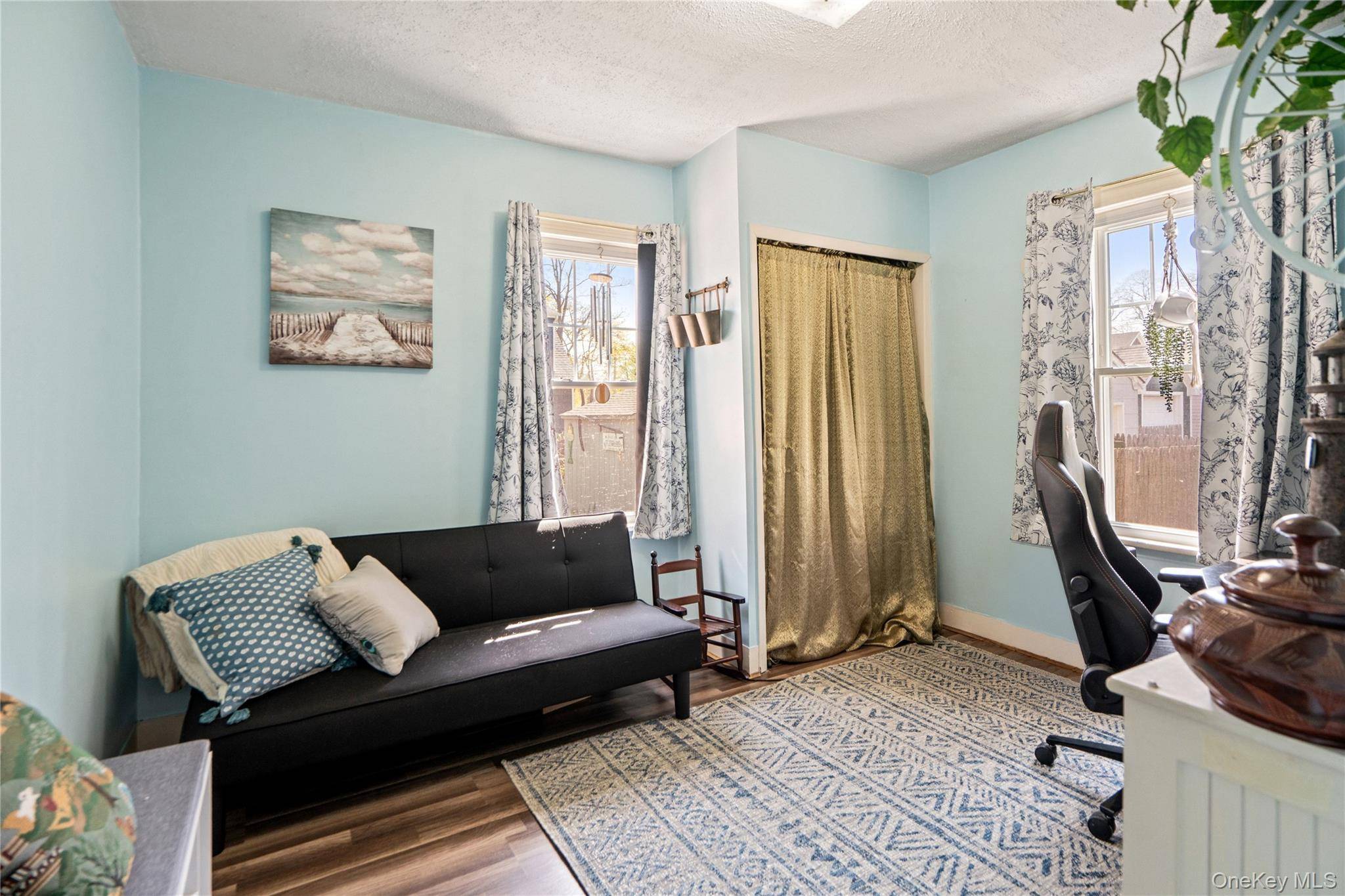 2 Bedroom Home for Sale in Mastic Beach - New York - USA - 8