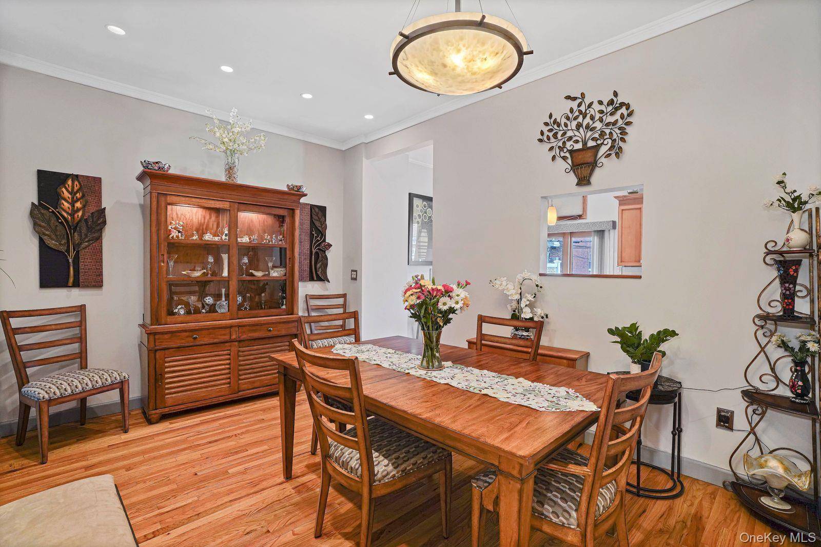Casa de 2 Dormitorios en Venta en Middle Village - Nueva York - EE. UU. - 7