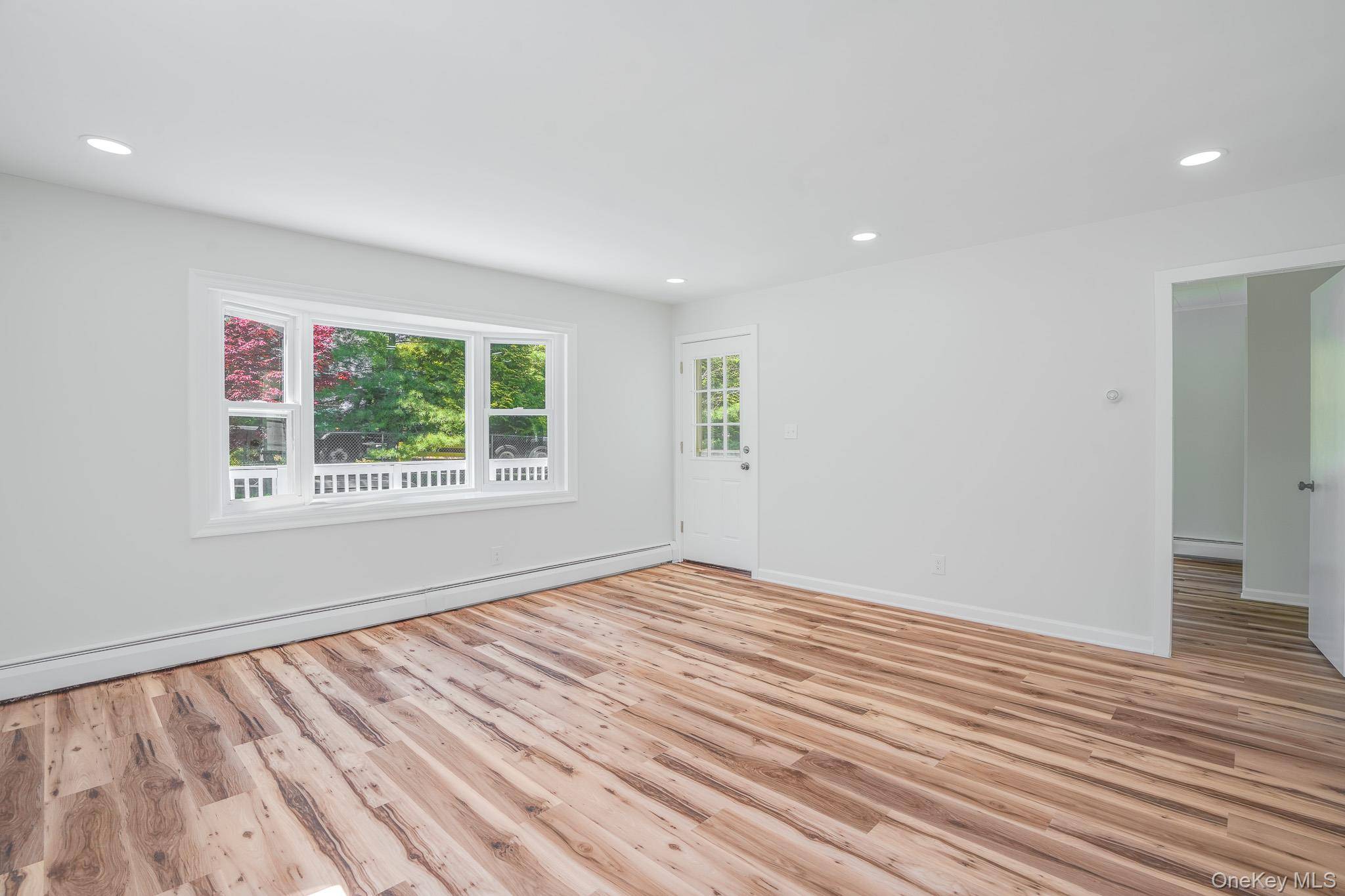 Casa de 2 Dormitorios en Venta en Monroe - Nueva York - EE. UU. - 8