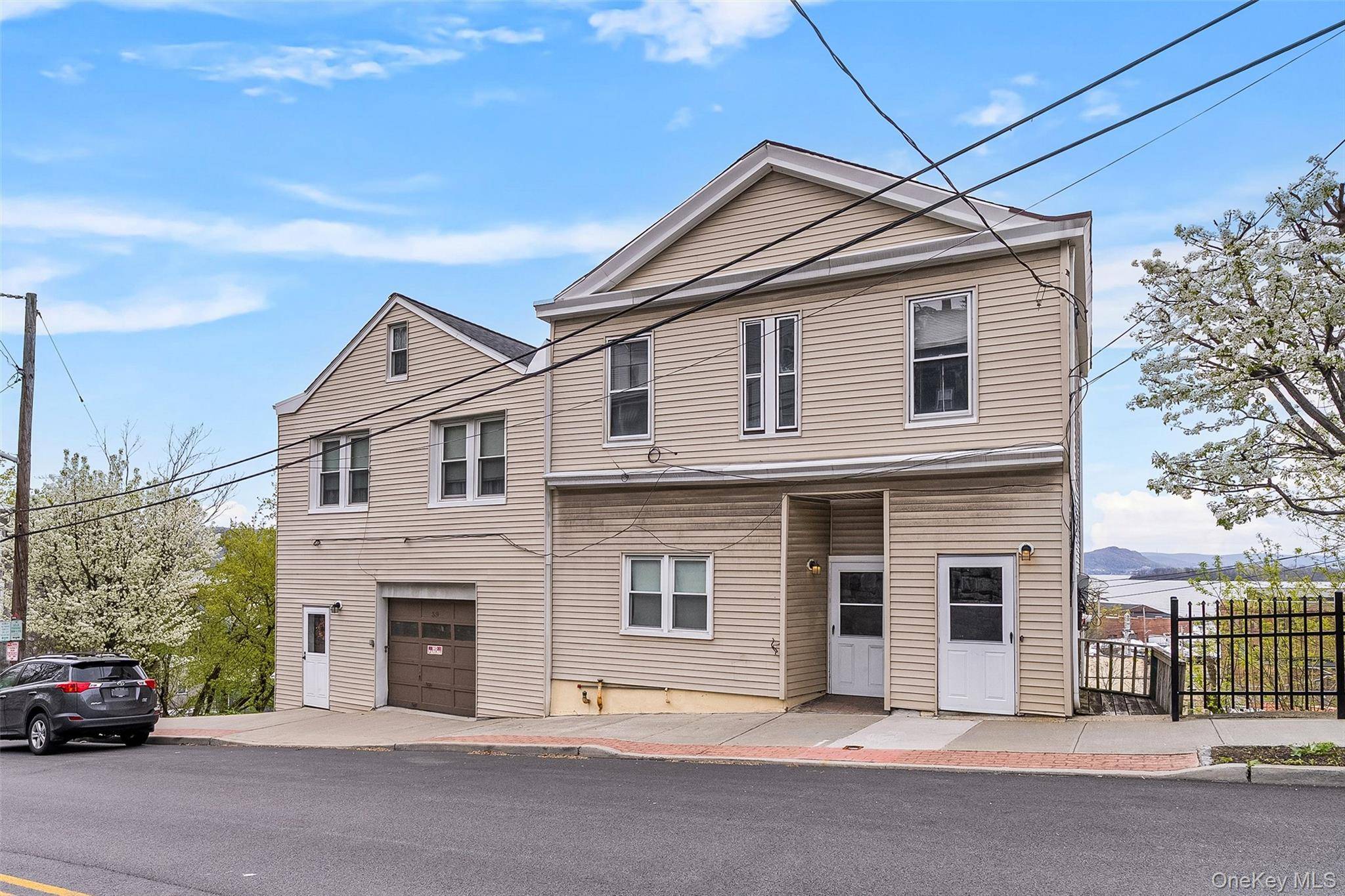 Casa com 2 Quartos à Venda em Ossining - Nova Iorque - EUA - 1
