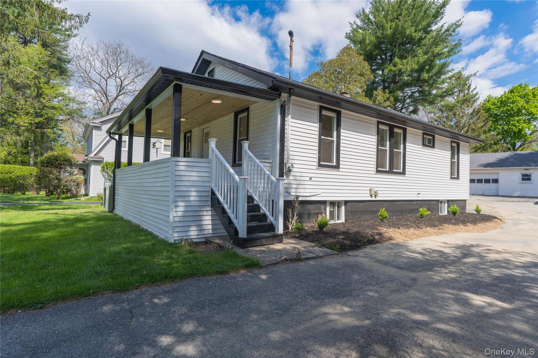 Casa de 2 Dormitorios en Venta en Otisville - Nueva York - EE. UU. - 3