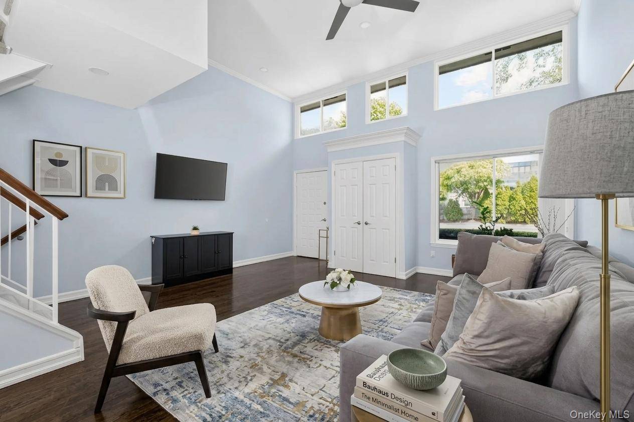 2 Bedroom Home for Sale in Pelham - New York - USA - 3