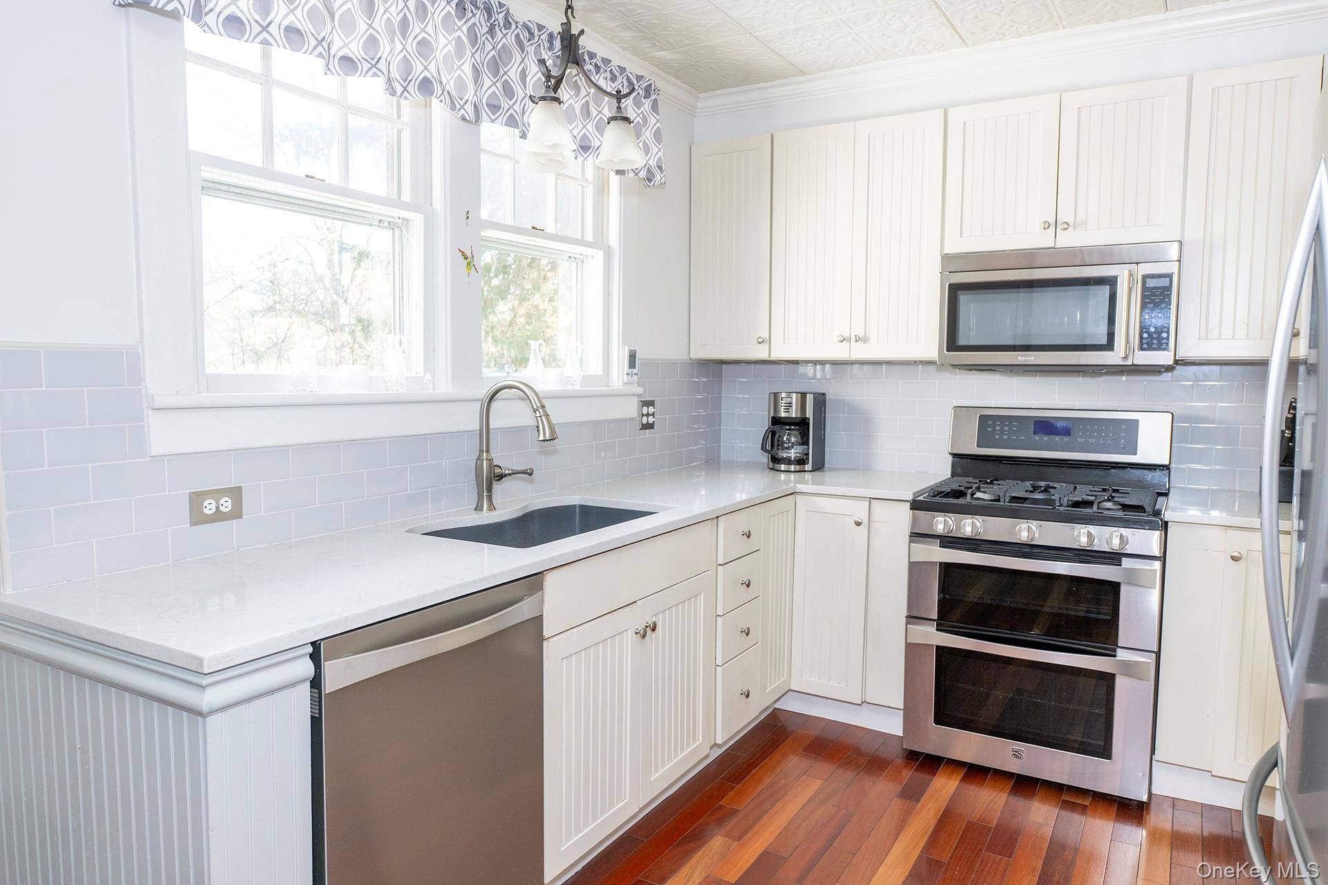 2 Bedroom Home for Sale in Pleasant Valley - New York - USA - 5