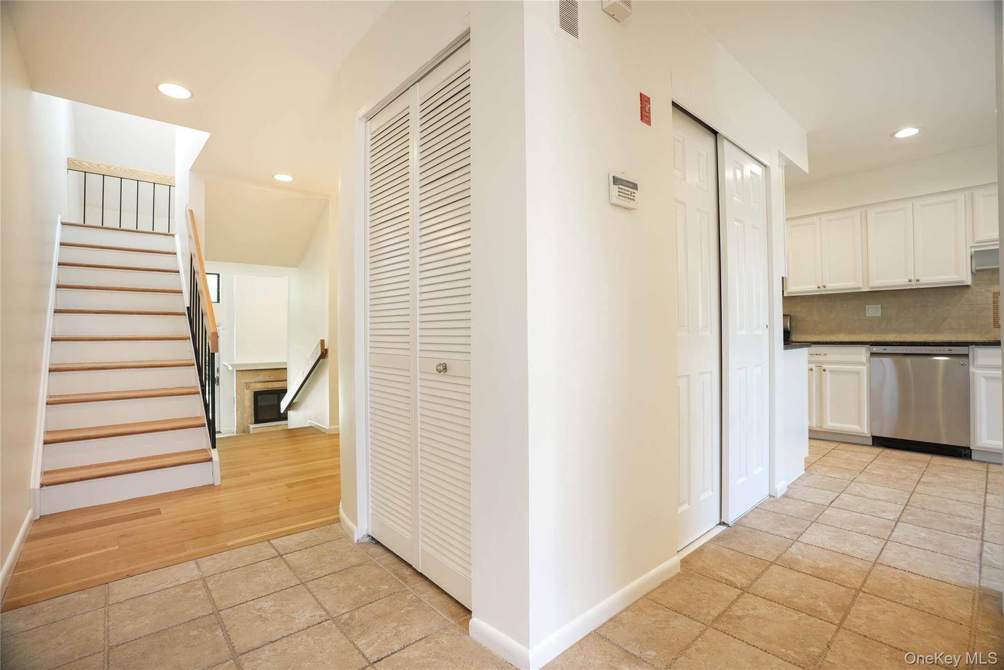 Casa de 2 Dormitorios en Venta en Port Chester - Nueva York - EE. UU. - 2