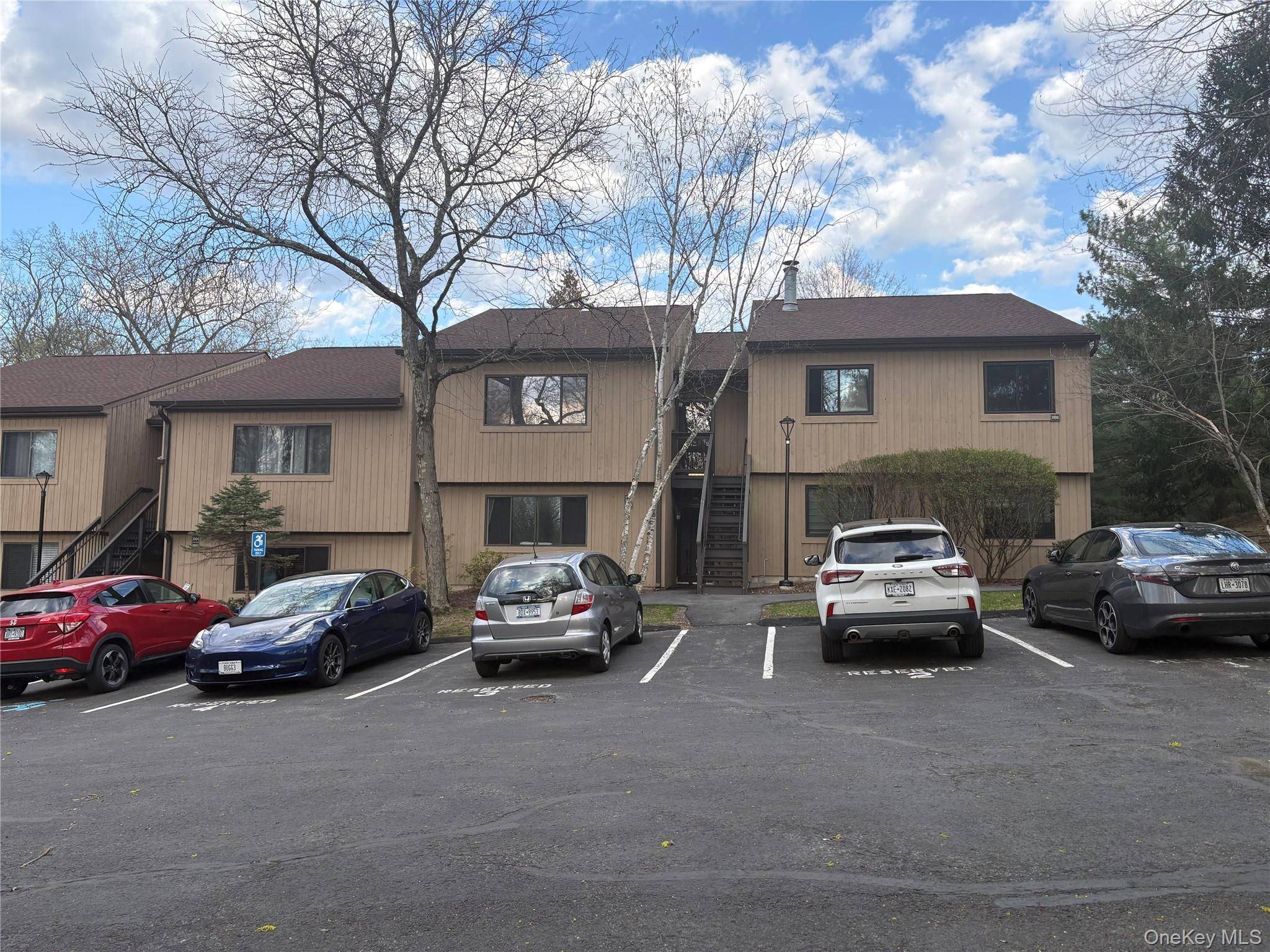 Casa de 2 Dormitorios en Venta en Poughkeepsie - Nueva York - EE. UU. - 1