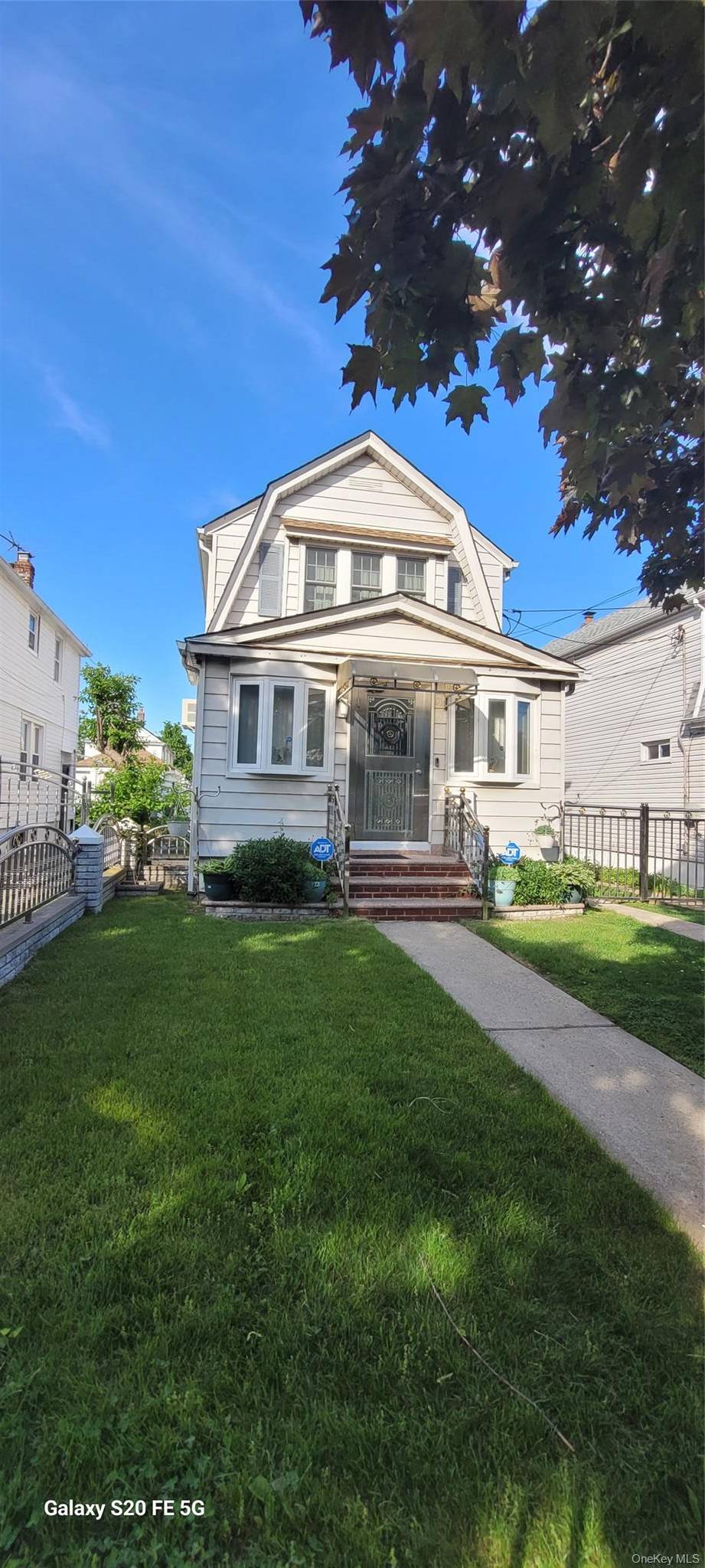 Casa de 2 Dormitorios en Venta en Queens Village - Nueva York - EE. UU. - 5