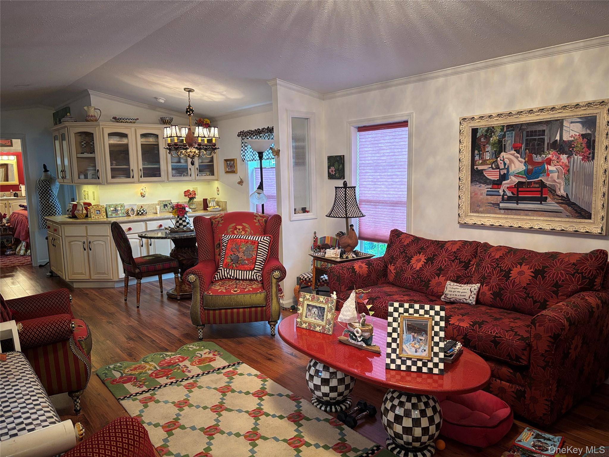 2 Bedroom Home for Sale in Riverhead - New York - USA - 4