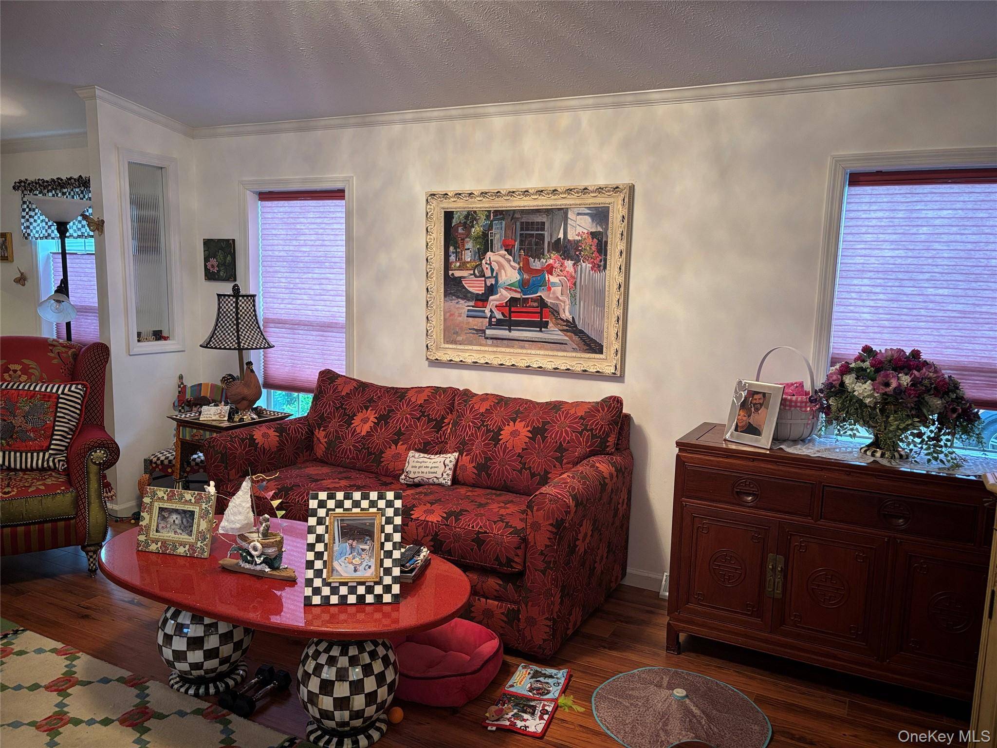 2 Bedroom Home for Sale in Riverhead - New York - USA - 5