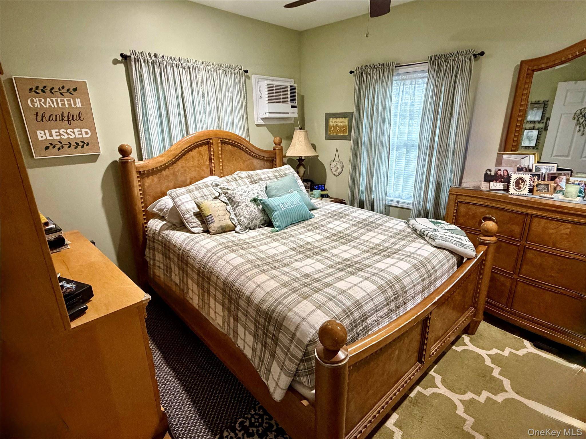 2 Bedroom Home for Sale in Ronkonkoma - New York - USA - 6