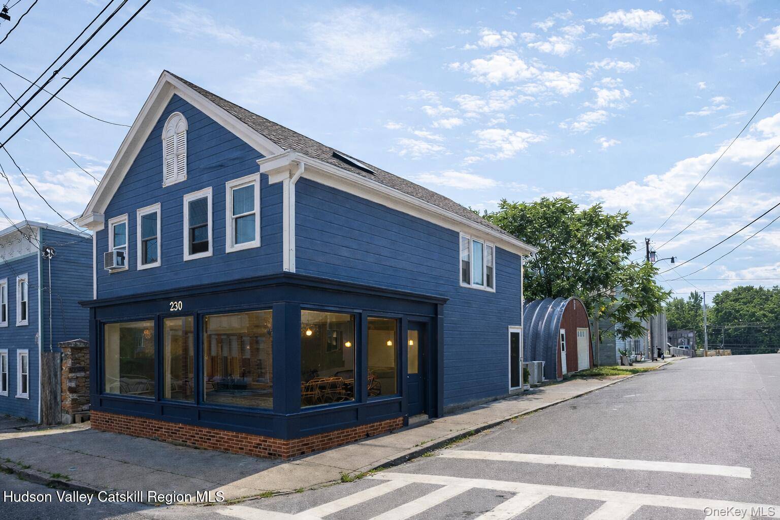 Casa de 2 Dormitorios en Venta en Saugerties - Nueva York - EE. UU. - 1
