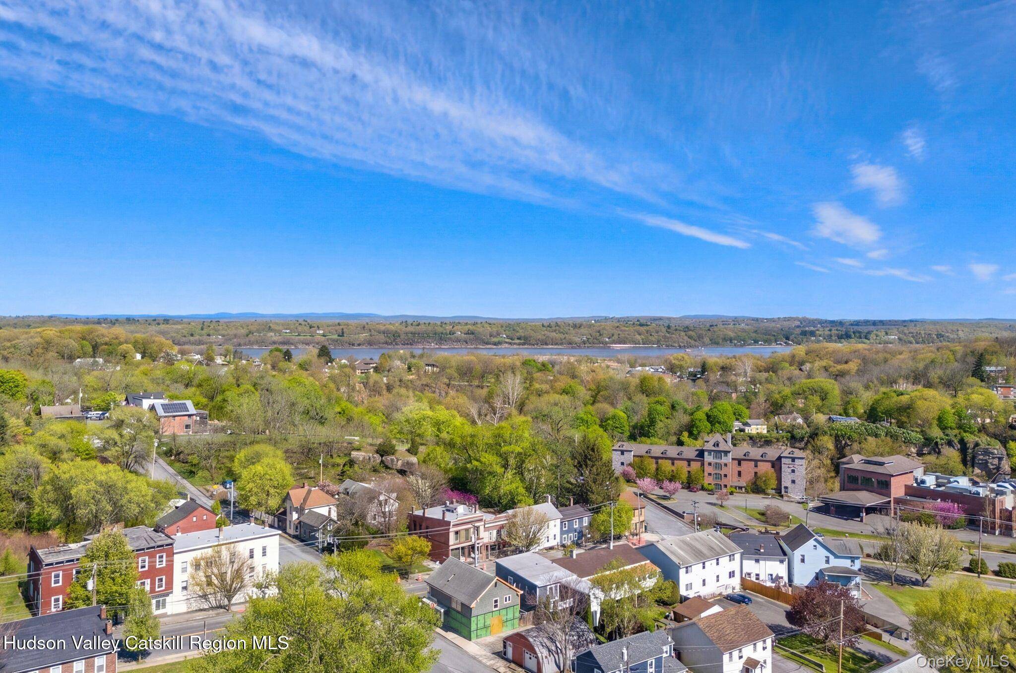 Casa de 2 Dormitorios en Venta en Saugerties - Nueva York - EE. UU. - 5