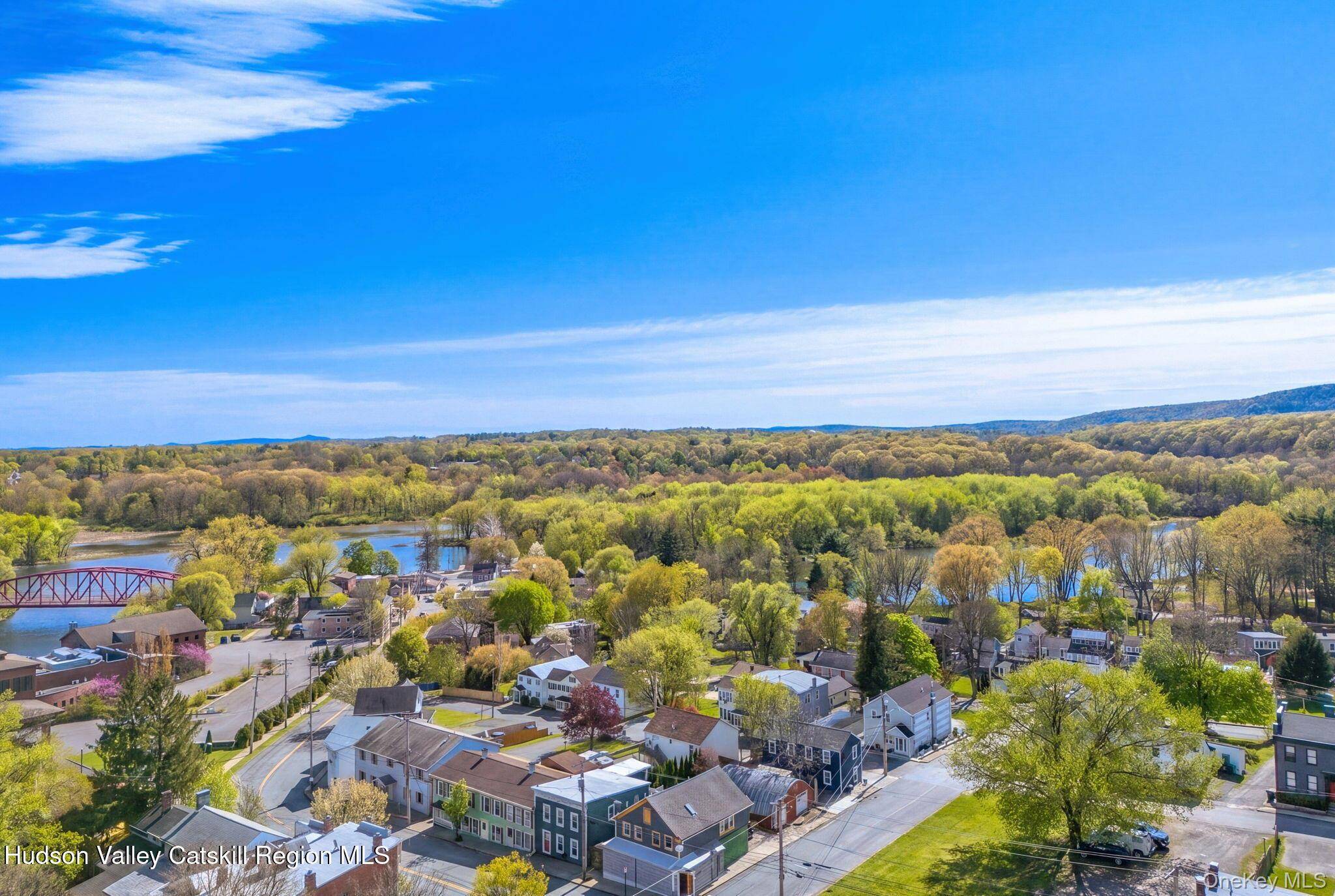 Casa de 2 Dormitorios en Venta en Saugerties - Nueva York - EE. UU. - 7