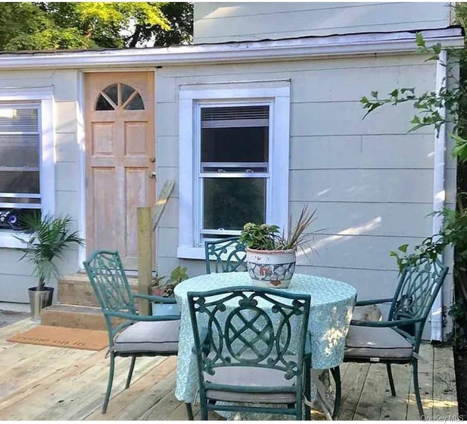 Casa com 2 Quartos à Venda em Sea Cliff - Nova Iorque - EUA - 2