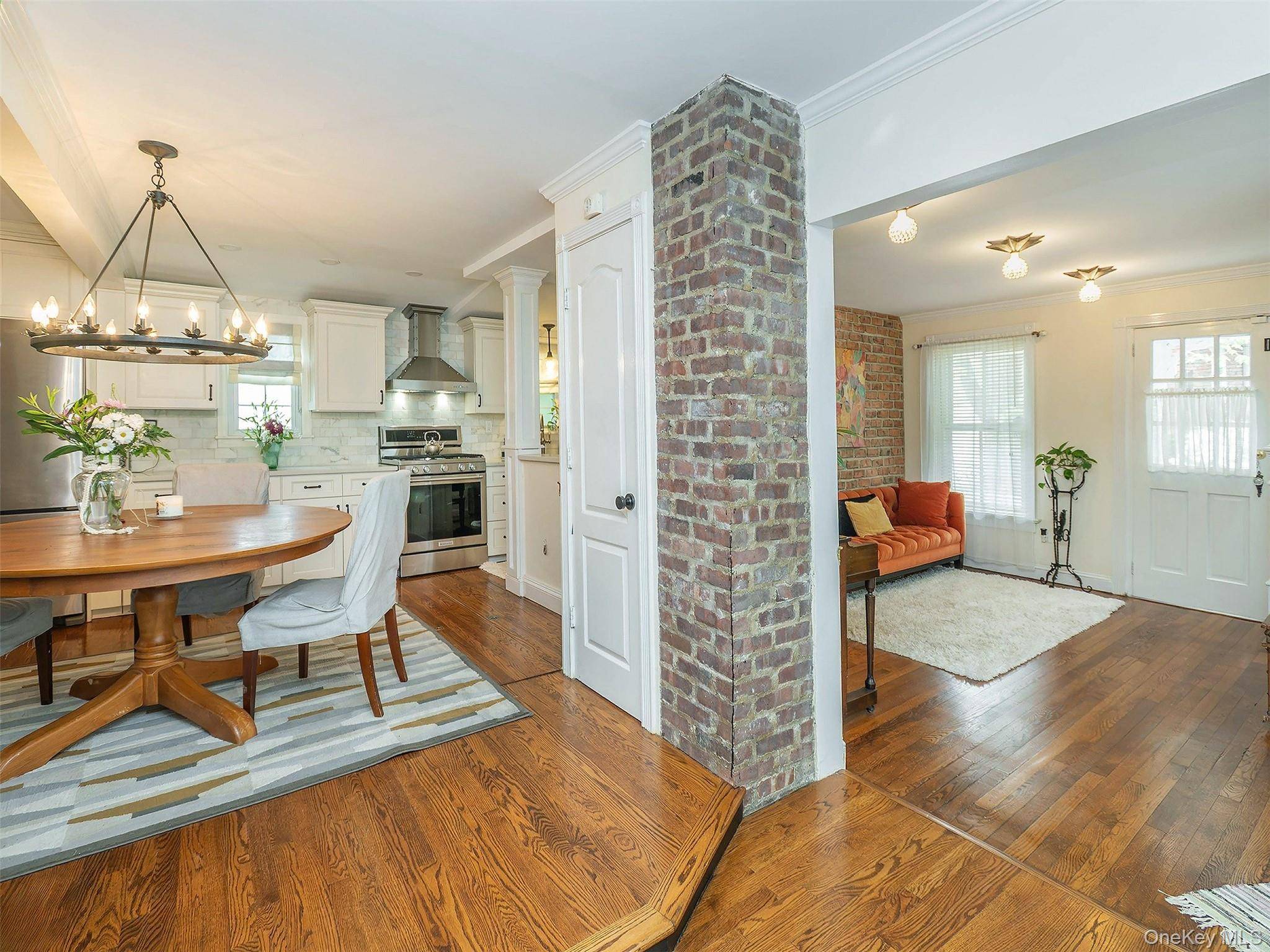 2 Bedroom Home for Sale in Sea Cliff - New York - USA - 8
