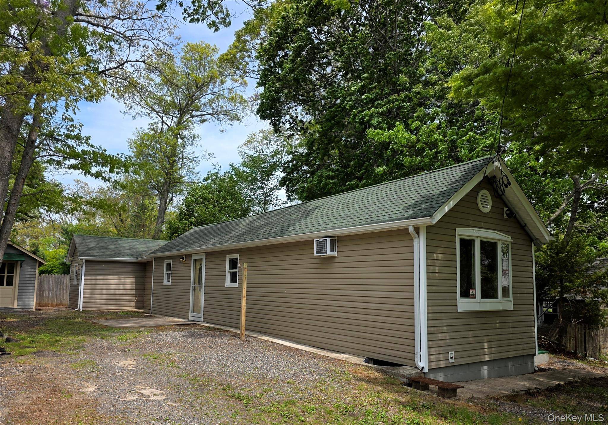 Casa com 2 Quartos à Venda em Selden - Nova Iorque - EUA - 3