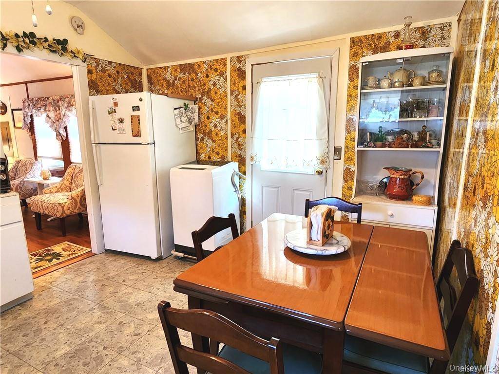 2 Bedroom Home for Sale in Smallwood - New York - USA - 5