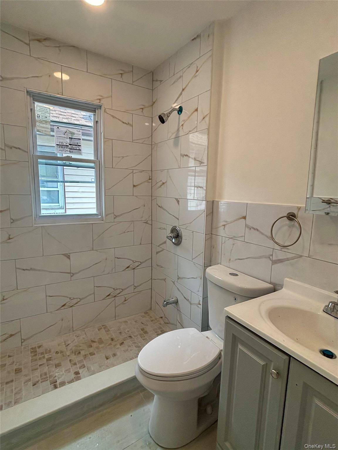 Casa com 2 Quartos à Venda em South Ozone Park - Nova Iorque - EUA - 3