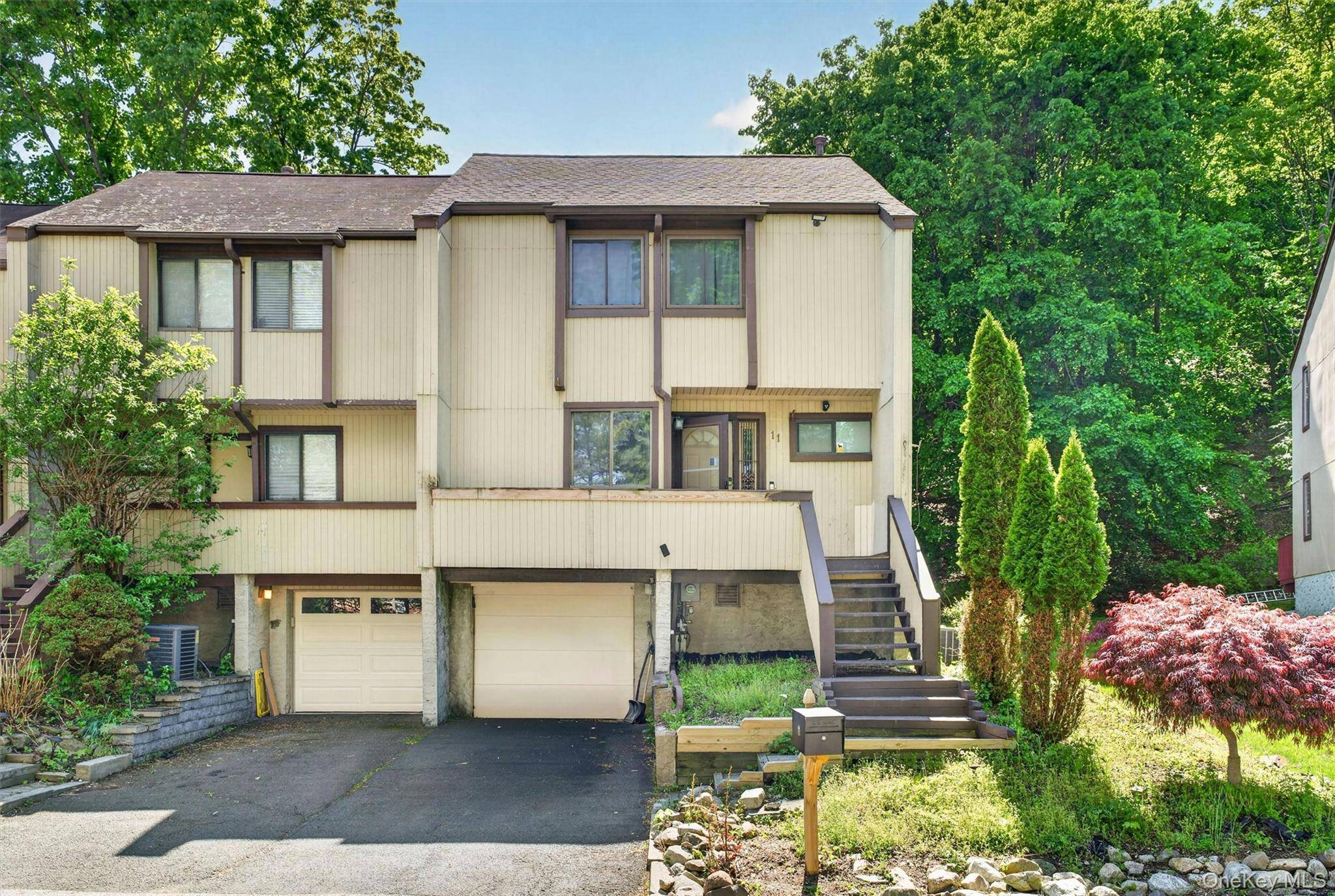 Casa de 2 Dormitorios en Venta en Suffern - Nueva York - EE. UU. - 1
