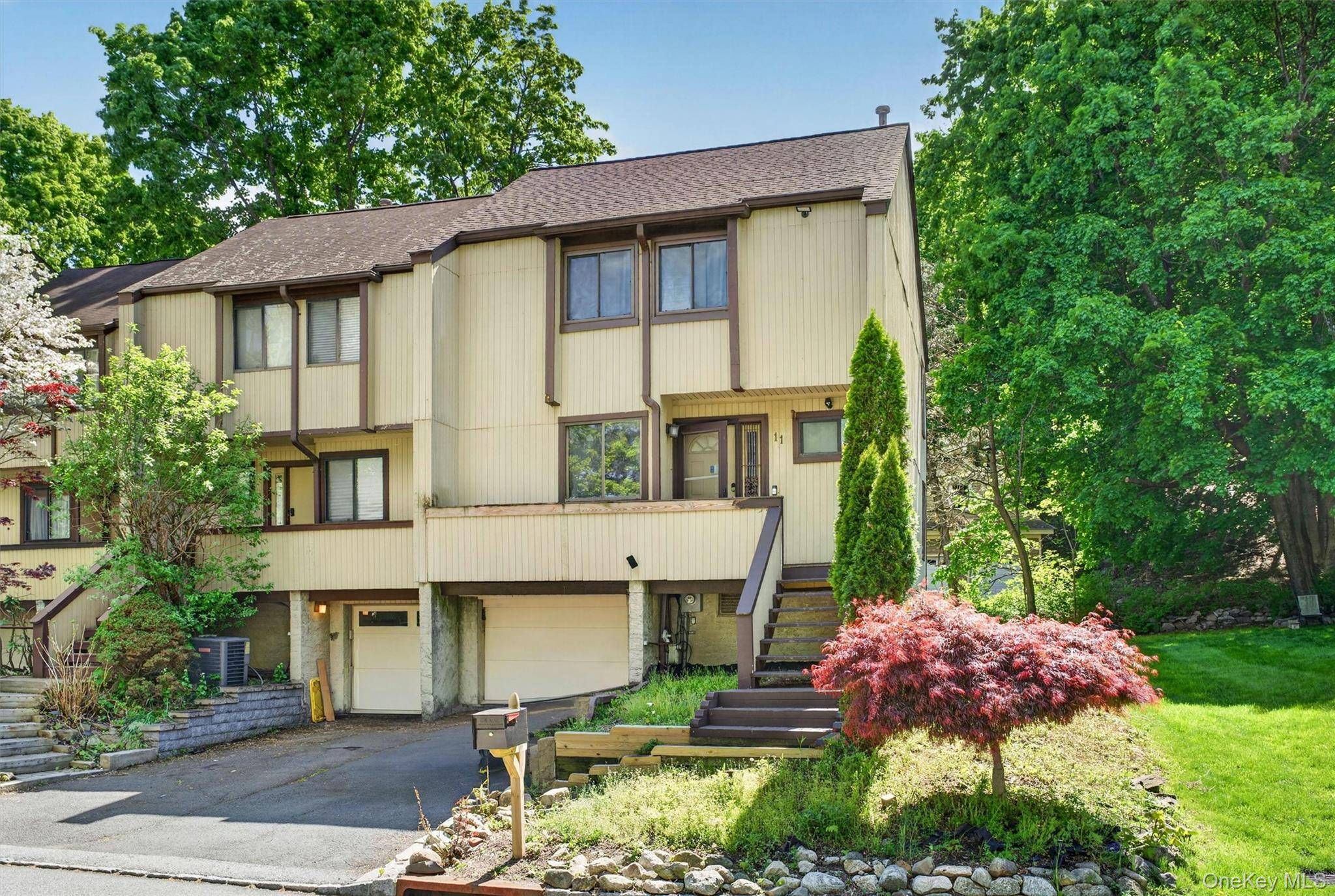 Casa de 2 Dormitorios en Venta en Suffern - Nueva York - EE. UU. - 3