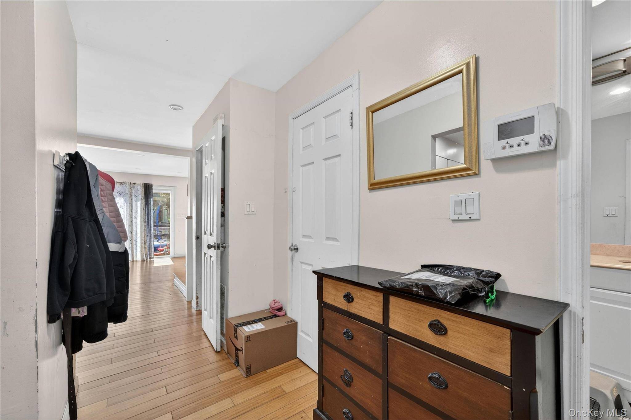 Casa de 2 Dormitorios en Venta en Suffern - Nueva York - EE. UU. - 4