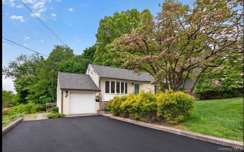 Casa com 2 Quartos à Venda em Tappan - Nova Iorque - EUA - 1