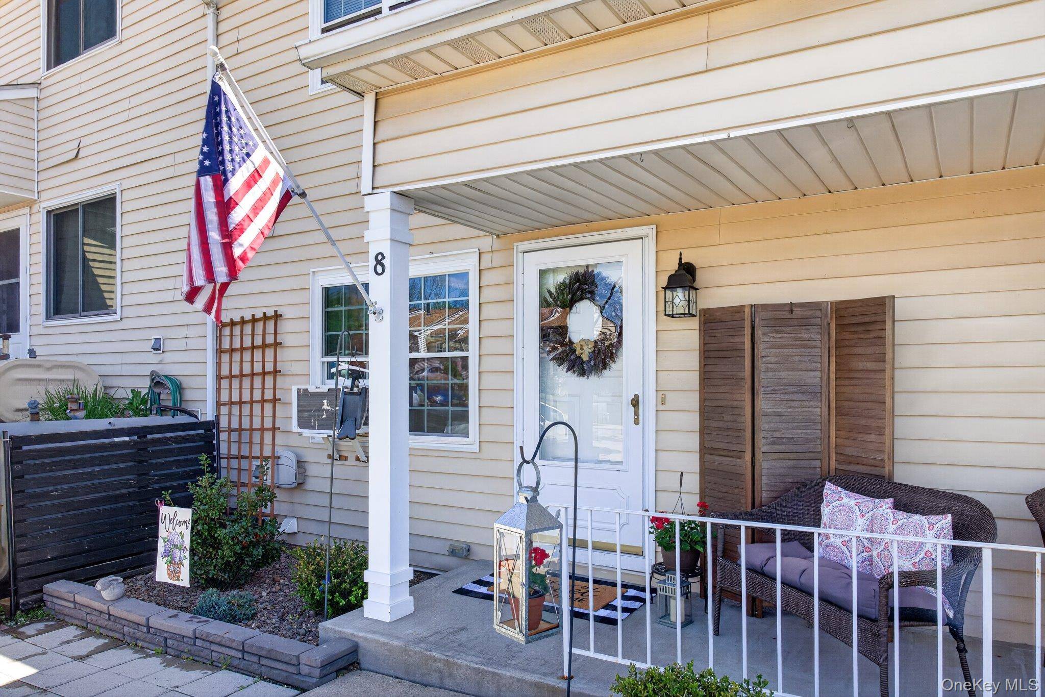Casa de 2 Dormitorios en Venta en Washingtonville - Nueva York - EE. UU. - 1