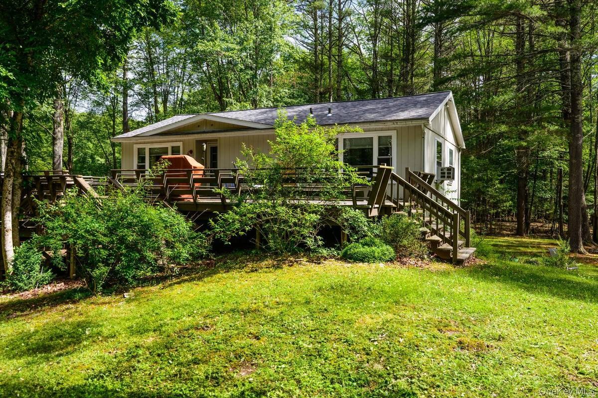 Casa com 2 Quartos à Venda em Woodstock - Nova Iorque - EUA - 1