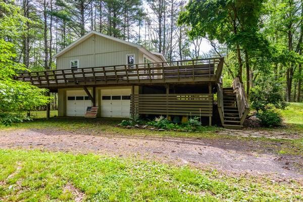 Casa com 2 Quartos à Venda em Woodstock - Nova Iorque - EUA - 2