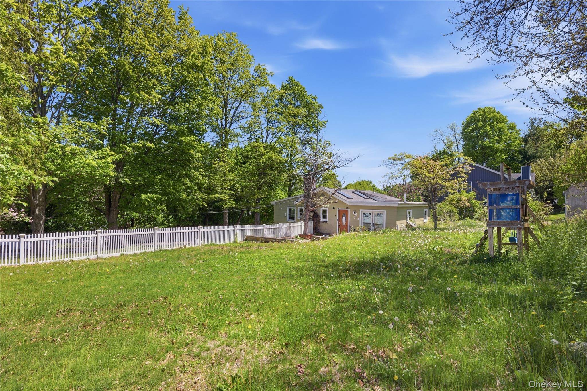 Casa com 2 Quartos à Venda em Yorktown Heights - Nova Iorque - EUA - 8