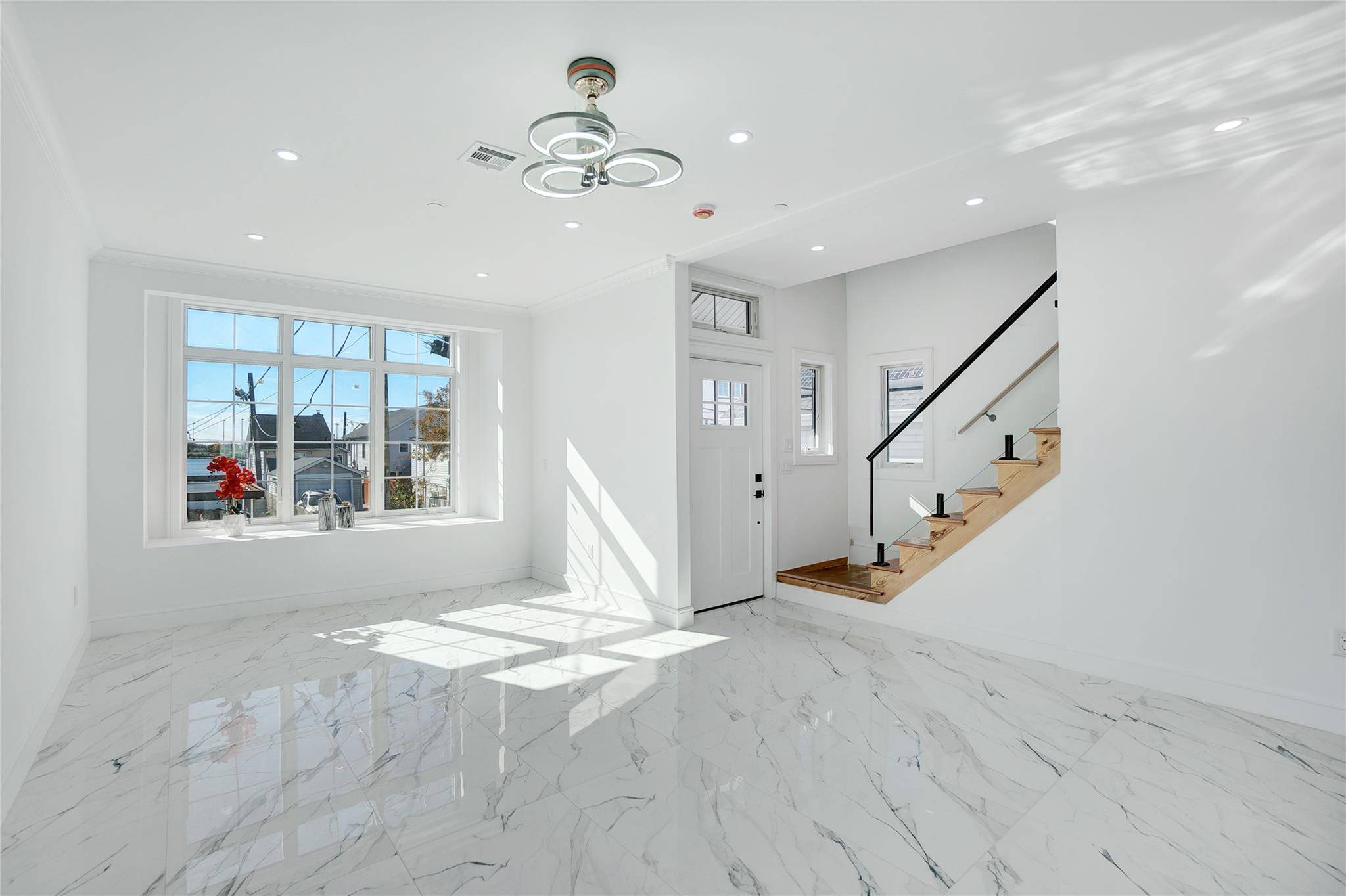 Casa de 3 Dormitorios Frente al Mar en Venta en East Rockaway - Nueva York - EE. UU. - 5