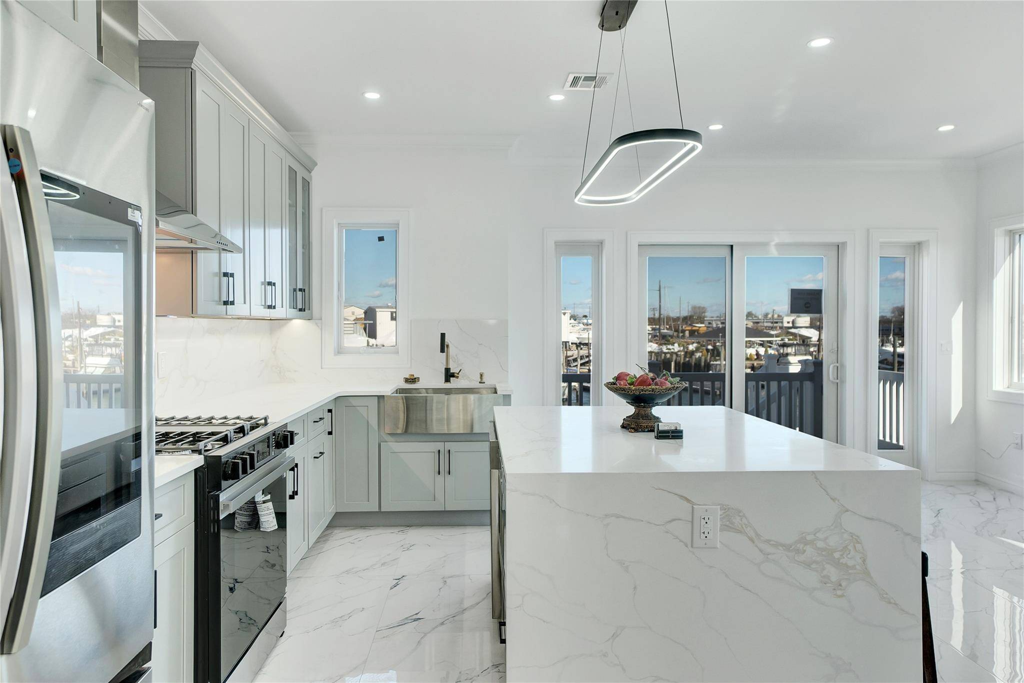 Casa de 3 Dormitorios Frente al Mar en Venta en East Rockaway - Nueva York - EE. UU. - 8