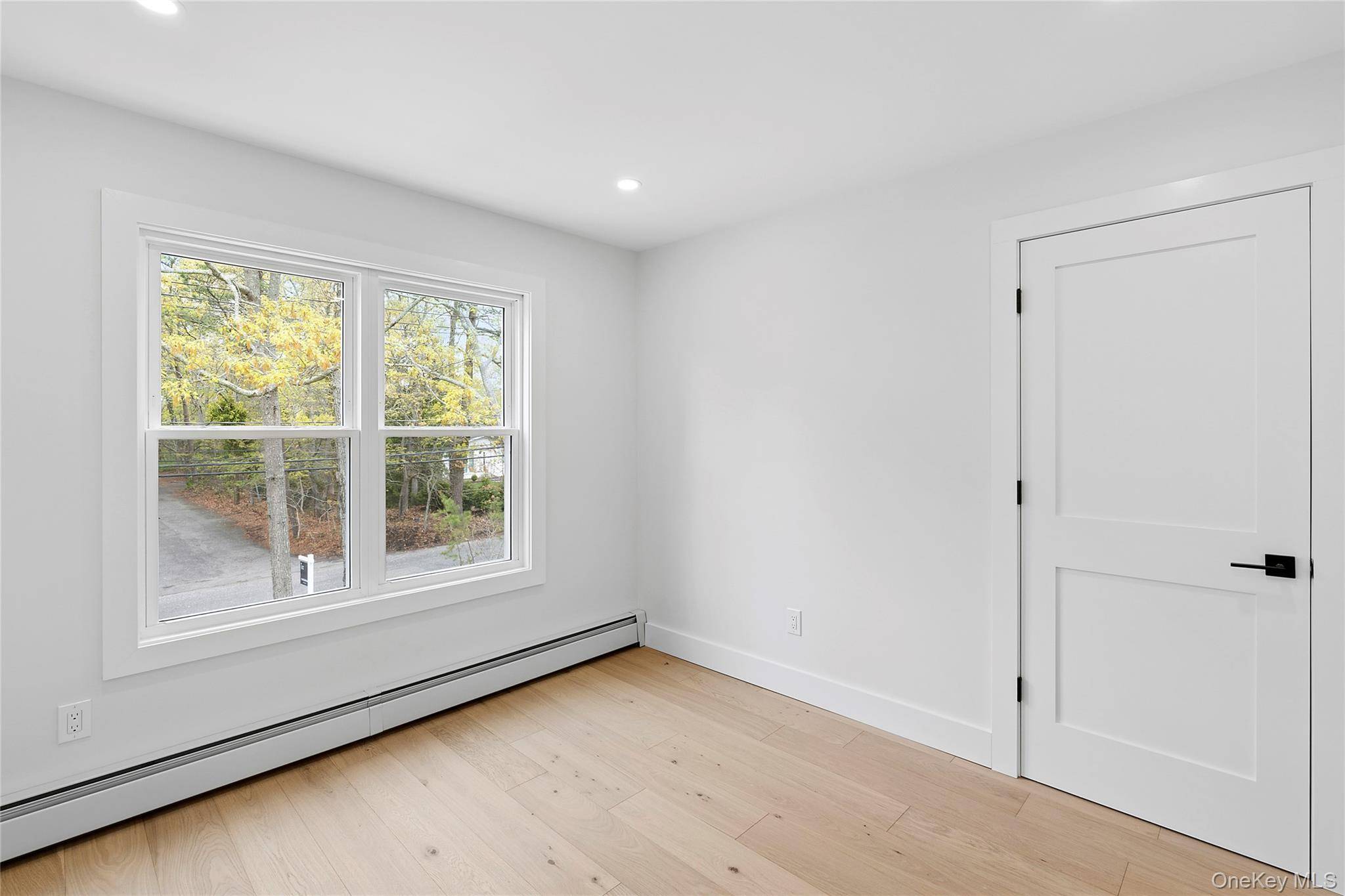 Casa de 3 Dormitorios en Venta en Hampton Bays - Nueva York - EE. UU. - 6