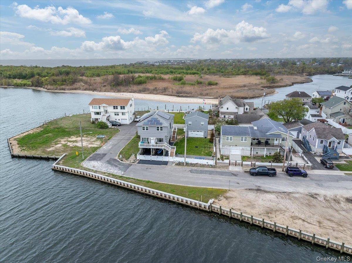 Casa com 3 Quartos à Beira-Mar à Venda em Lindenhurst - Nova Iorque - EUA - 8