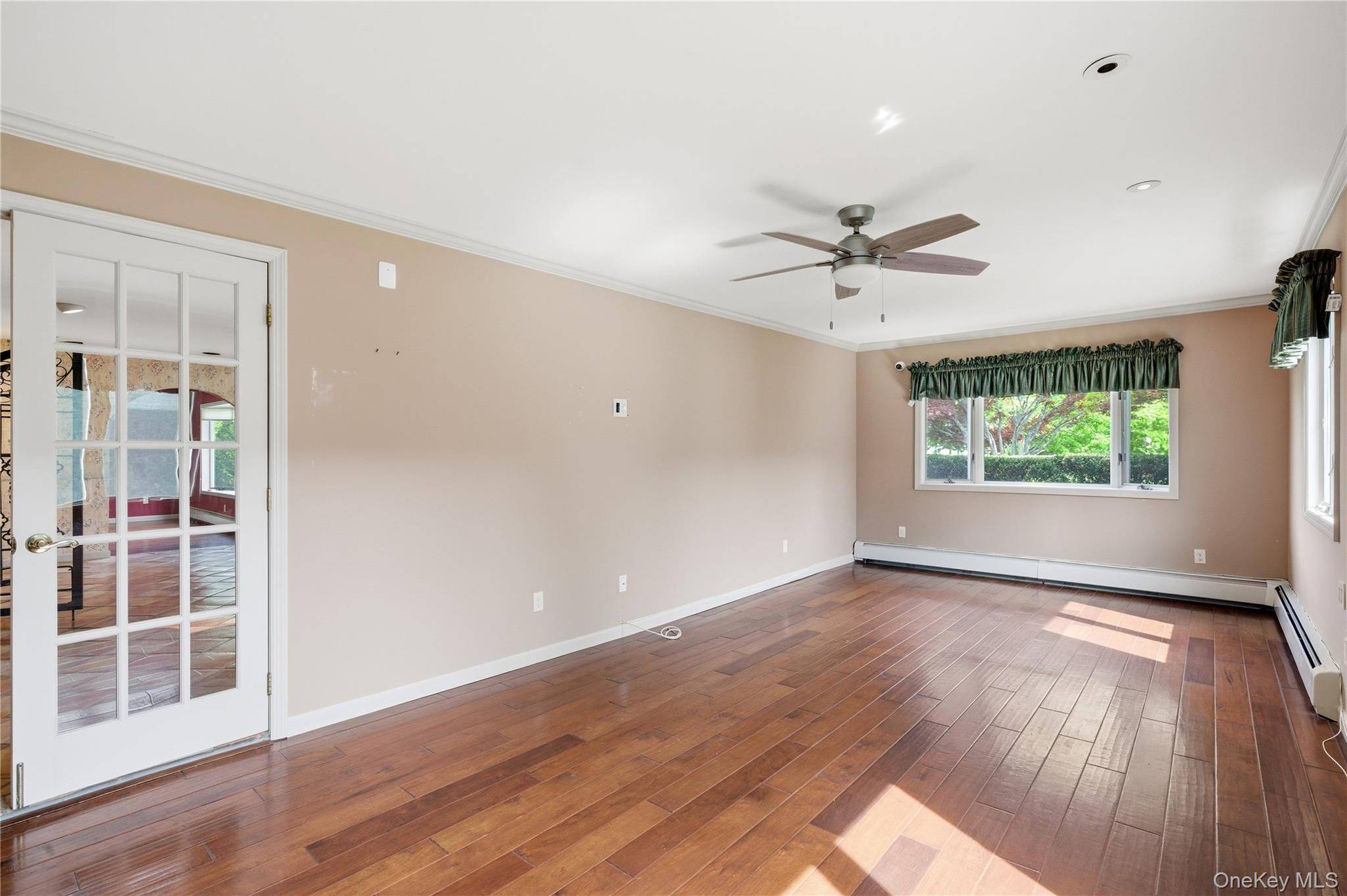 Casa com 3 Quartos à Beira-Mar à Venda em Massapequa - Nova Iorque - EUA - 8