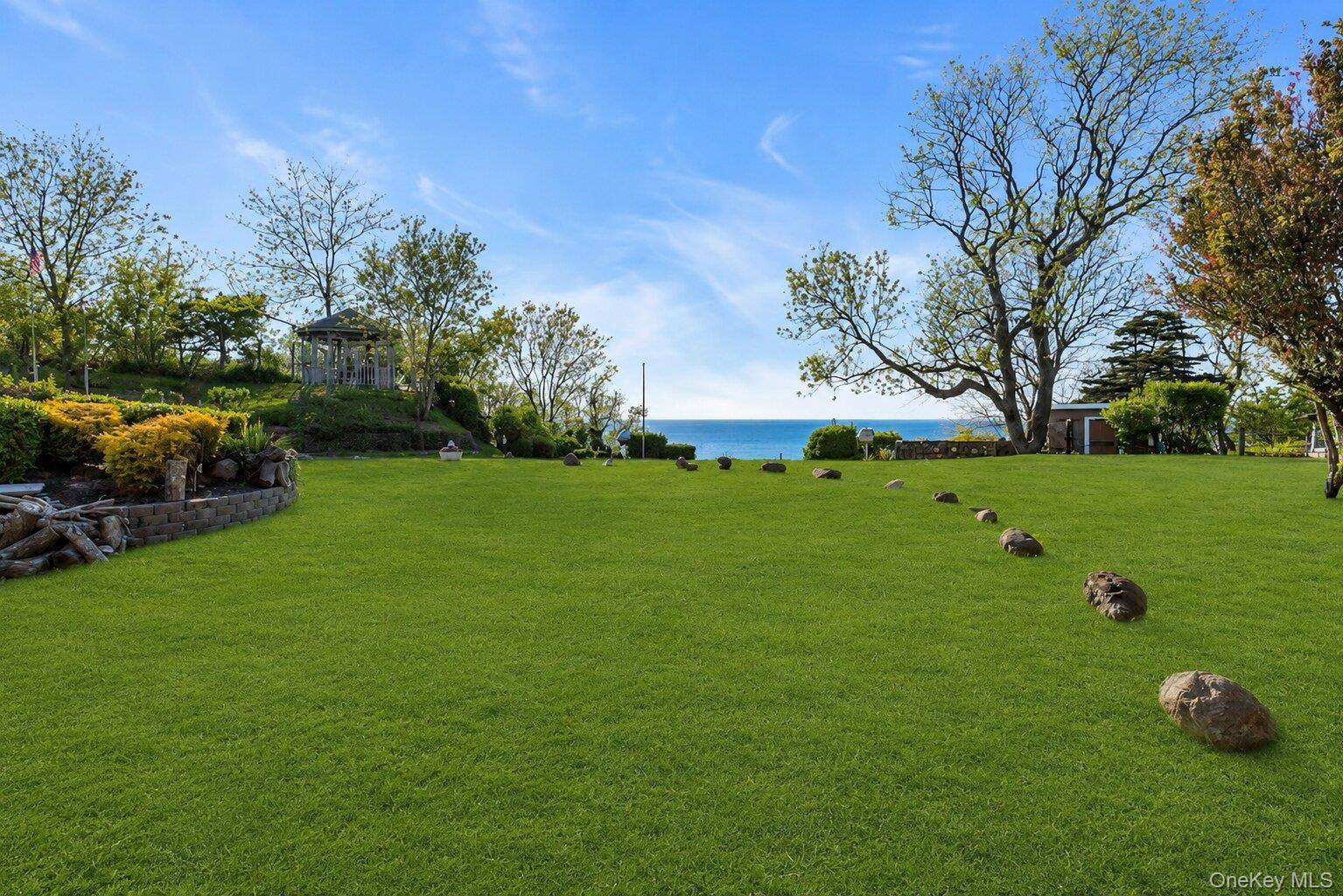 3 Bedroom Home for Sale in Mattituck, New York, USA - 5