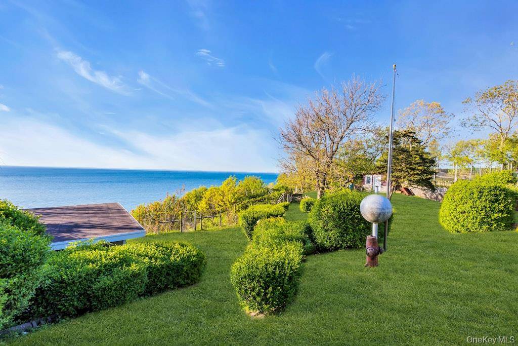 3 Bedroom Home for Sale in Mattituck, New York, USA - 6