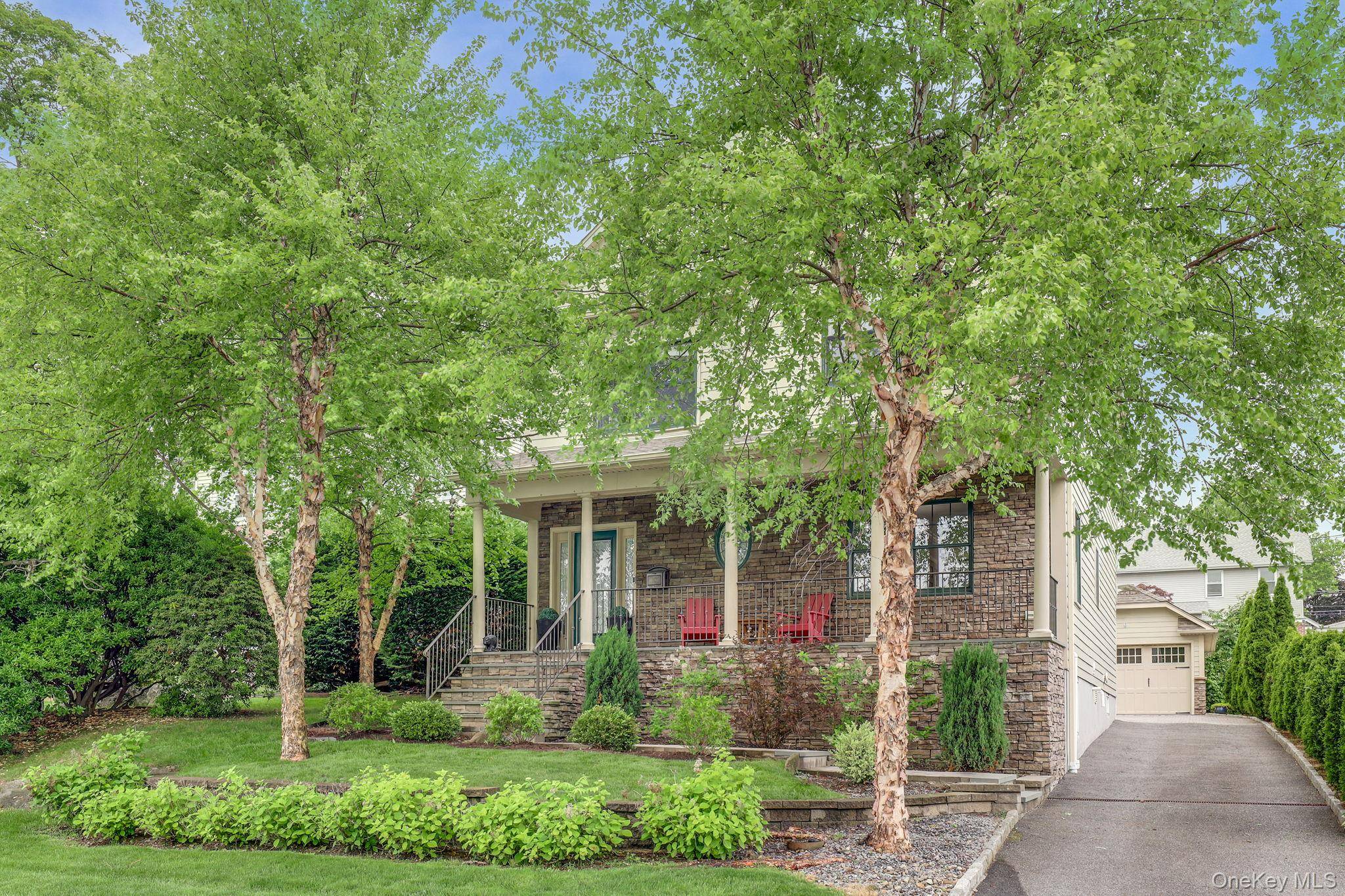 3 Bedroom Waterfront Home for Sale in New Rochelle - New York - USA - 1