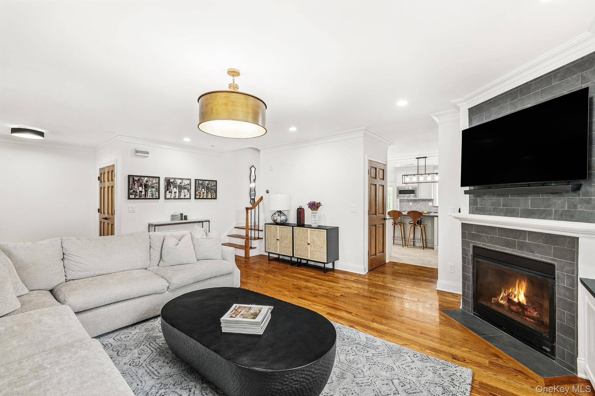 3 Bedroom Waterfront Home for Sale in New Rochelle - New York - USA - 4