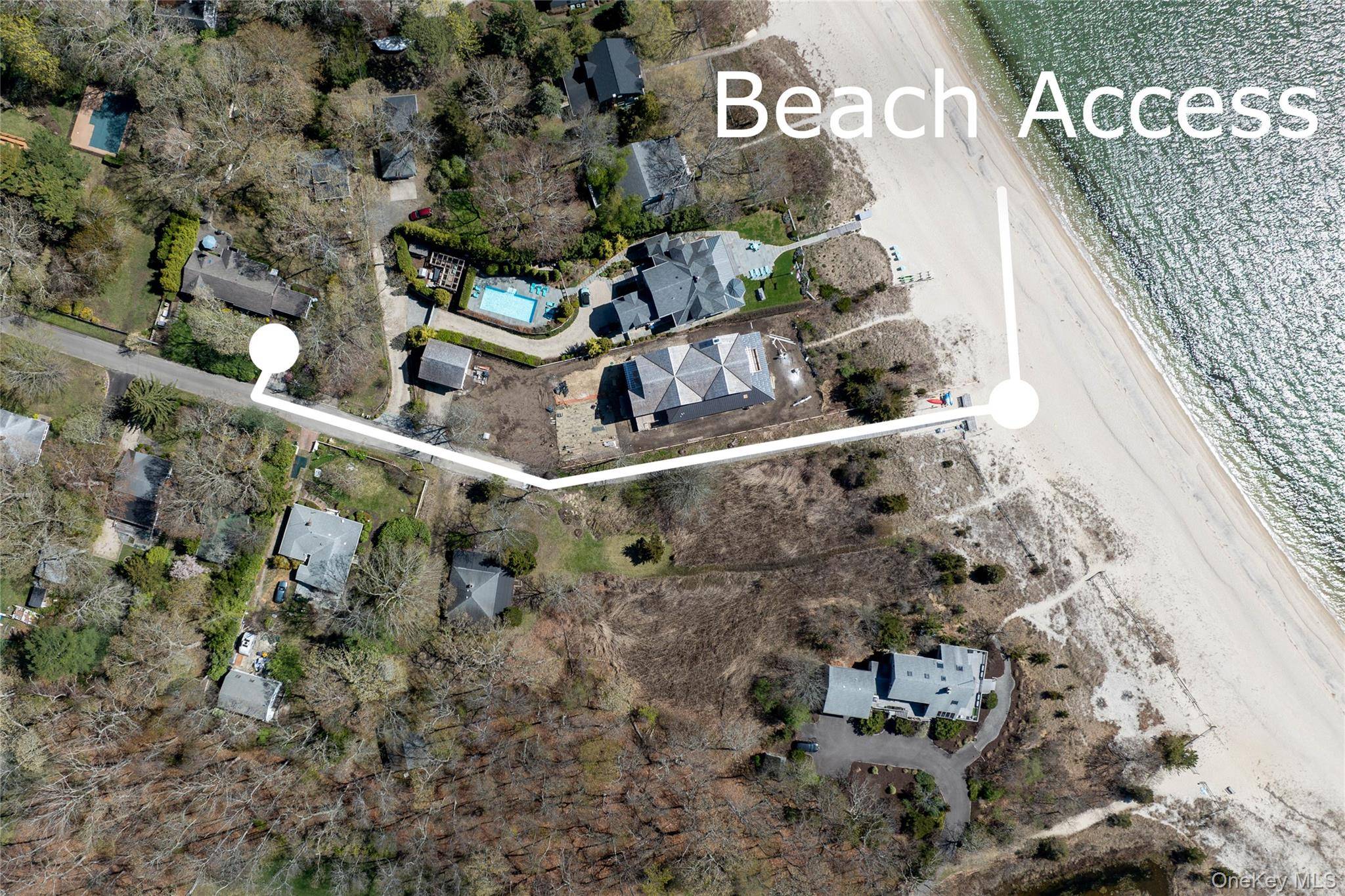 3 Bedroom Home for Sale in Peconic, New York, USA - Waterfront - 2