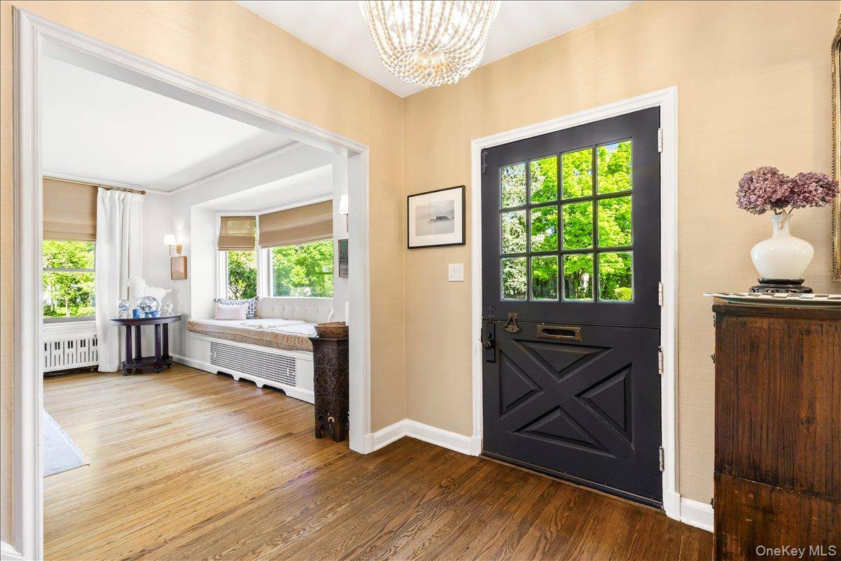 Casa de 3 Dormitorios Frente al Mar en Venta en Port Chester - Nueva York - EE. UU. - 2