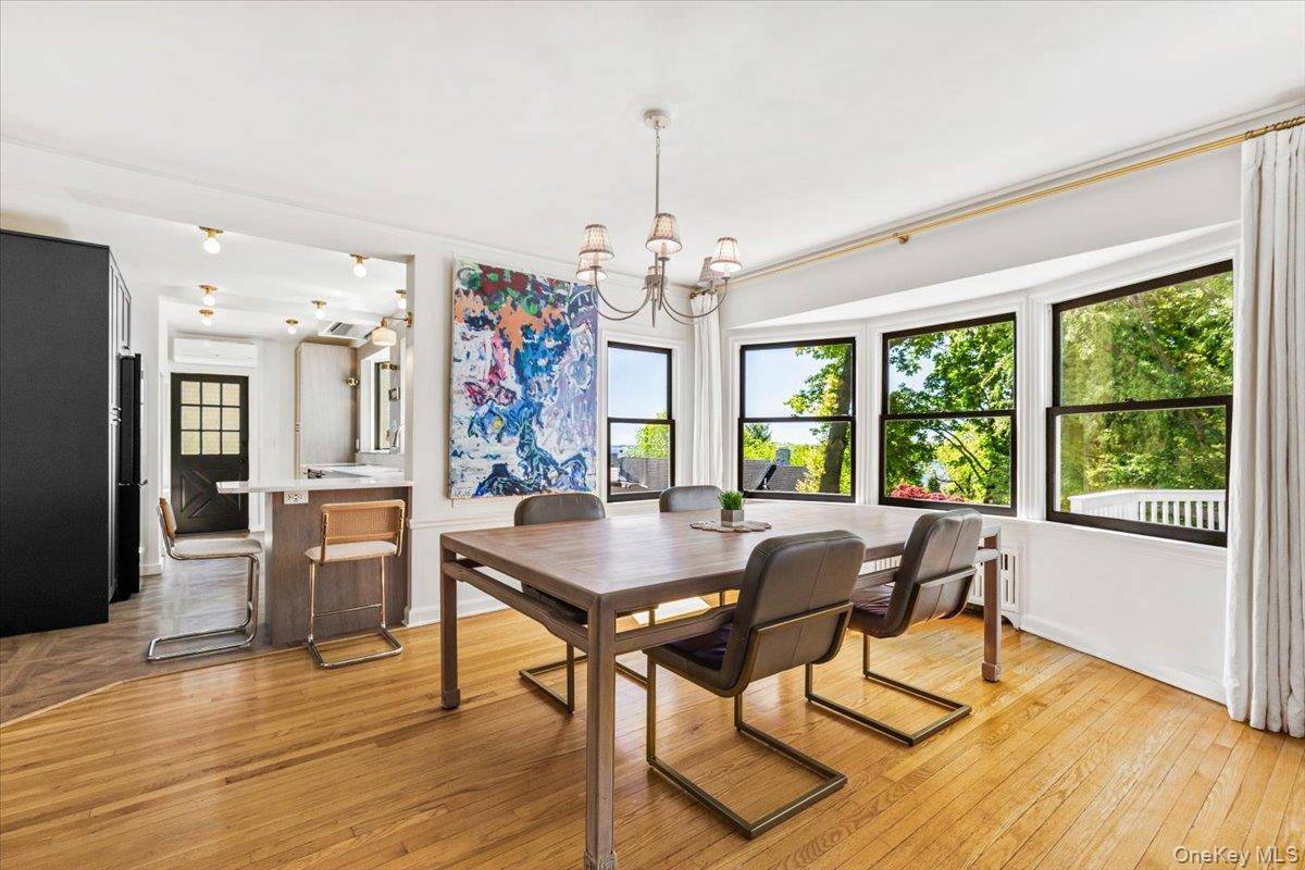 Casa de 3 Dormitorios Frente al Mar en Venta en Port Chester - Nueva York - EE. UU. - 5