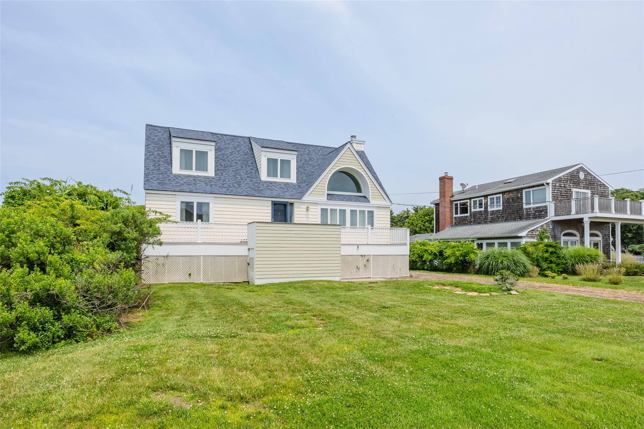 3 Bedroom Waterfront Home for Sale in Remsenburg - New York - USA - 4