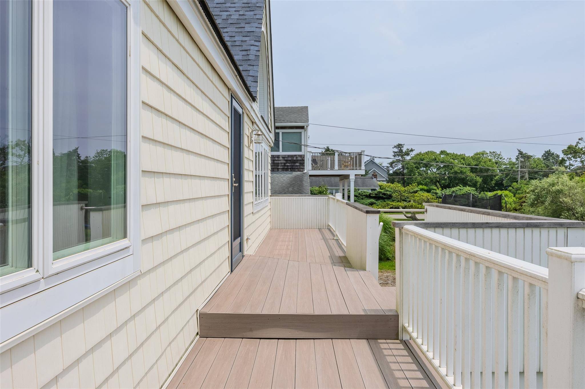 3 Bedroom Waterfront Home for Sale in Remsenburg - New York - USA - 7